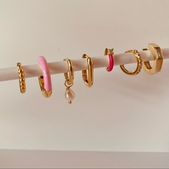 Gold Crystal Hoop Huggies 14k gold earrings - Picture 3 of 4